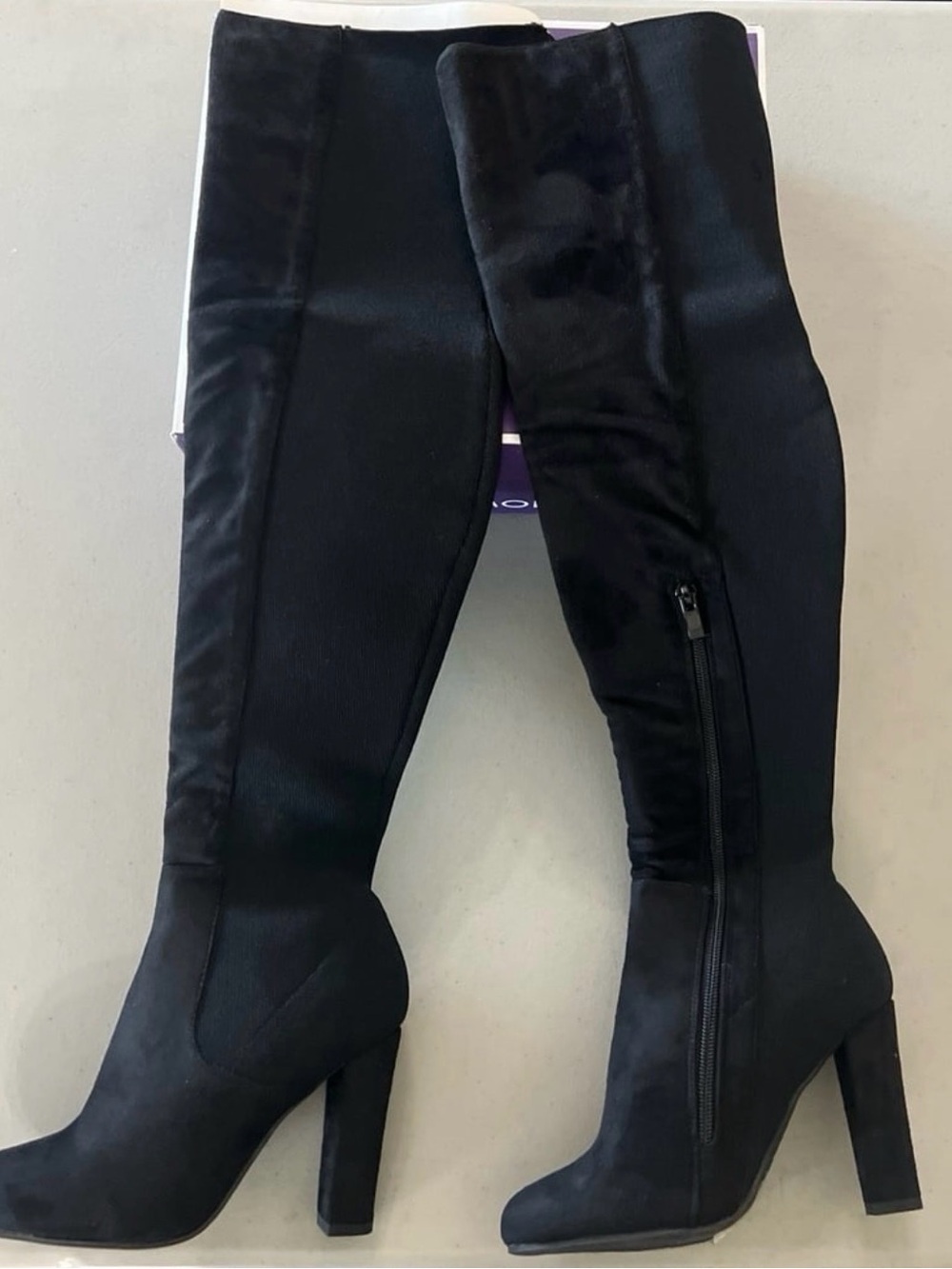Black Knee-High Block Heel Boots - Women Shoes Size 5.5